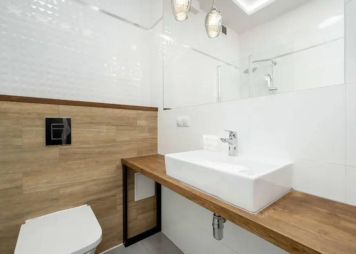 Stylish One Bedroom Perfectly Located By Renters Wrocław